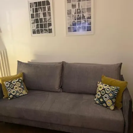 Daire Cozy And Quiet In